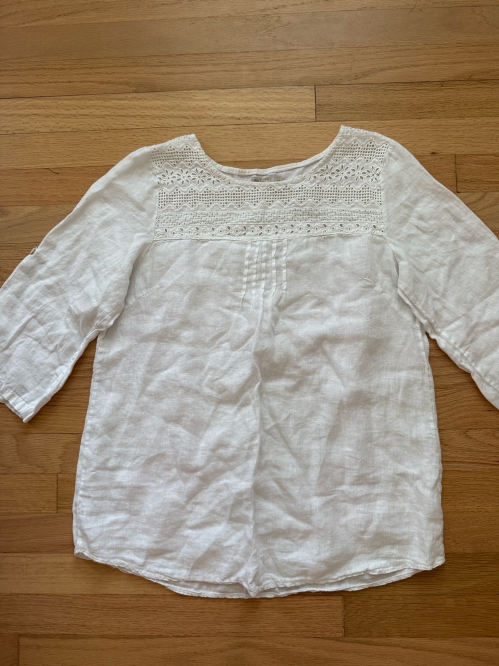 Lina Tomei Large White 100% Linen Blouse w/ Lace Details